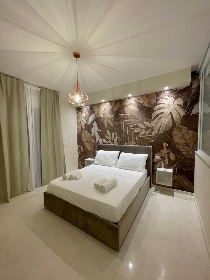 Suite 55 In Centro Трани Экстерьер фото