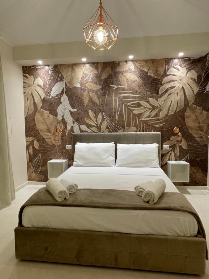 Suite 55 In Centro Трани Экстерьер фото